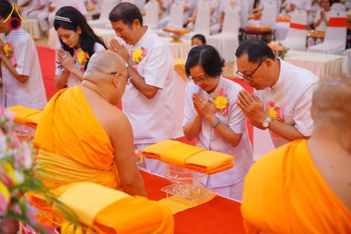 ภาพ No.173883:พิธีทอดกฐิน วัดภาวนาปีนัง ประเทศมาเลเซีย วันที่ 31 ตุลาคม พ.ศ. 2567