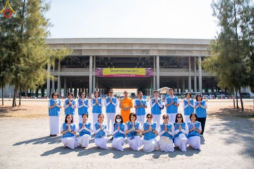 ภาพ No.191426:V.49 สารพัดV สารพัดดี ที่ธรรมยาตรา ในโครงการธรรมยาตรา กตัญญูบูชา มหาปูชนียาจารย์ พระมงคลเทพมุนี(สด จนฺทสโร) พระผู้ปราบมาร อนุสรณ์สถาน 7 แห่ง ปีที่ 13 ระหว่างวันที่ 2-31 มกราคม พ.ศ. 2568