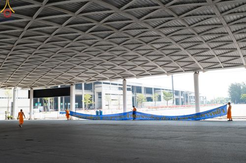 ภาพ No.60854:V.37 ยิ่งกว่าดี เพื่อ 80 ปีของพ่อ ภาพการเตรียมงานของหน่วยงานต่างๆ เพื่อพิธีฉลองอายุวัฒนมงคล 80 ปี หลวงพ่อธัมมชโย และรับถวายมหาสังฆทาน 10,000 กว่าวัดทั่วประเทศ ในวันคุ้มครองโลก วันจันทร์ที่ 22 เมษายน พ.ศ. 2567