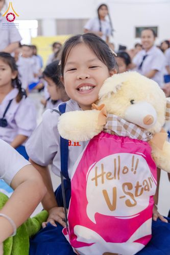 ภาพ No.282065:วันศุกร์ที่ 19 ธันวาคม พ.ศ. 2568 พิธีมอบโล่และใบประกาศเกียรติคุณ โครงการเจริญพระพุทธมนต์ธัมมจักกัปปวัตตนสูตร และวันรวมพลังเด็กดีV-Star ดาวแห่งความดี ผู้นำฟื้นฟูศีลธรรมโลกจังหวัดสระบุรี ณ ศูนย์ปฏิบัติธรรมสระบุรี