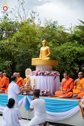 ภาพ No.351416:วันที่ 22 กันยายน พ.ศ. 2569  พิธีตักบาตรสามเณรธรรมทายาท โครงการบรรพชาพัฒนาคุณธรรม จริยธรรม  สำหรับนักเรียนนายสิบตำรวจ (นสต.) รุ่นที่ 16 ศูนย์ฝึกอบรมตำรวจภูธรภาค 1  ณ วัดพระพุทธบาทราชวรมหาวิหาร