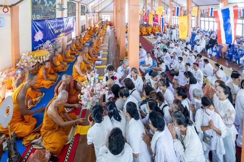 ภาพ No.293397:วันที่ 12 มกราคม พ.ศ. 2569 พิธีทอดผ้าป่าทำนุบำรุงศาสนสถาน ณ วัดผาสุการาม อ.บางเลน จ.นครปฐม ในโครงการธรรมยาตรา กตัญญูบูชา มหาปูชนียาจารย์ พระมงคลเทพมุนี(สด จนฺทสโร) พระผู้ปราบมาร อนุสรณ์สถาน 7 แห่ง ปีที่ 14