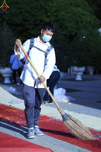 ภาพ No.105813:V.2 ทุ่มเท การเตรียมงาน เก็บงาน การรับบุญของเจ้าหน้าที่หน่วยงานต่างๆ เพื่อโครงการธรรมยาตรา กตัญญูบูชามหาปูชนียาจารย์ พระมงคลเทพมุนี (สด จนฺทสโร) พระผู้ปราบมาร อนุสรณ์สถาน 7 แห่ง ปีที่ 12 ระหว่างวันที่ 2 - 31 มกราคม พ.ศ.2567