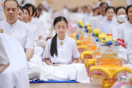 ภาพ No.343544:วันที่ 16 สิงหาคม พ.ศ.2569 พิธีถวายคิลานเภสัช และอุปกรณ์ทางการแพทย์ ณ ห้องแก้วสารพัดนึก2 วัดพระธรรมกาย