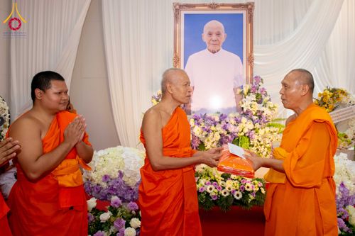 ภาพ No.316189:วันเสาร์ที่ 28 มีนาคม พ.ศ. 2569 พิธีบำเพ็ญกุศล คุณพ่อณรงค์ จินตมากุล  สิริอายุ 99 ปี 11 เดือน โยมบิดา พระครูปลัดรัตนวีรวัฒน์ (รังสฤษดิ์ อิทฺธิจินตโก) ที่ปรึกษาเจ้าคณะจังหวัดปทุมธานี เจ้าอาวาสวัดพระธรรมกาย  ณ ห้องปลูกศรัทธา 2 วัดพระธรรมกาย ปทุมธานี