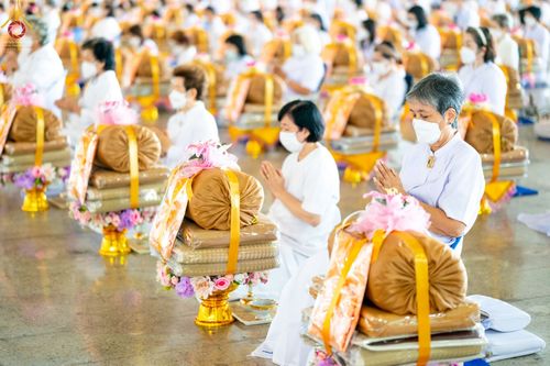 ภาพ No.66415:พิธีถวายอุปกรณ์เครื่องกันหนาว แด่คณะพระภิกษุ สามเณร วัดพระธรรมกาย วันเสาร์ที่ 10 ธันวาคม พ.ศ. 2565 ณ สภาธรรมกายสากล วัดพระธรรมกาย จ.ปทุมธานี