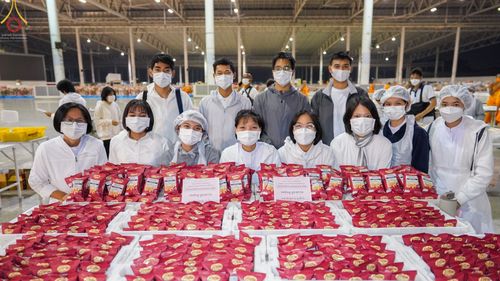 ภาพ No.75113:พิธีถวายภัตตาหารเป็นสังฆทาน แด่คณะพระธรรมยาตราฯ ในโครงการธรรมยาตรากตัญญูบูชา มหาปูชนียาจารย์ พระมงคลเทพมุนี(สด จนฺทสโร) พระผู้ปราบมาร อนุสรณ์สถาน 7 แห่ง ปีที่ 11 วันที่ 31 มกราคม พ.ศ. 2566