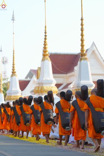 ภาพ No.295393:วันที่ 16 มกราคม พ.ศ. 2569 พิธีต้อนรับพระธรรมยาตรา อนุสรณ์สถานลำดับที่ 4 (ภาพชุดที่ 2) สถานที่เกิดด้วยกายธรรม ณ วัดโบสถ์บน ต.บางคูเวียง จ.นนทบุรี ในโครงการธรรมยาตรา กตัญญูบูชา มหาปูชนียาจารย์ พระมงคลเทพมุนี(สด จนฺทสโร) พระผู้ปราบมาร อนุสรณ์สถาน 7 แห่ง ปี
