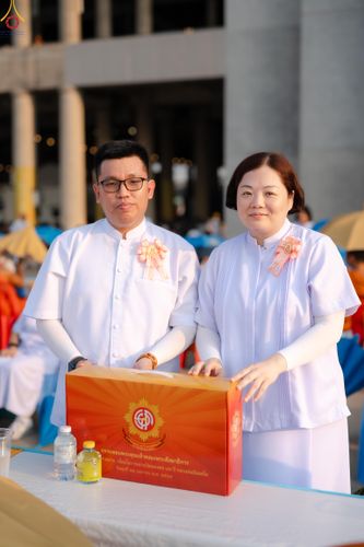 ภาพ No.324619:วันที่ 22 เมษายน พ.ศ.2569 (วันคุ้มครองโลก) บรรยากาศสาธุชน ในงานถวายมหาสังฆทาน 40,000 กว่าวัดทั่วประเทศ ณ ลานธรรม วัดพระธรรมกาย