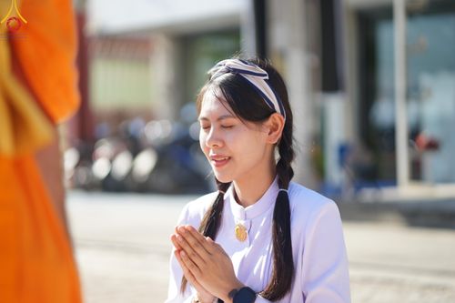 ภาพ No.105637:พิธีต้อนรับพระธรรมยาตรา ในโครงการธรรมยาตรากตัญญูบูชา มหาปูชนียาจารย์ พระมงคลเทพมุนี(สด จนฺทสโร) พระผู้ปราบมาร อนุสรณ์สถาน 7 แห่ง ปีที่ 12 วันที่ 3 มกราคม พ.ศ. 2567 ณ อนุสรณ์สถานโลตัสแลนด์ จ.สุพรรณบุรี
