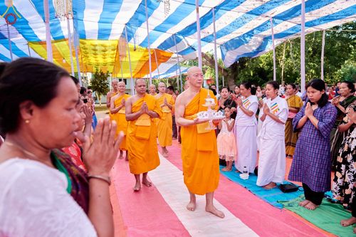 พิธีถวายพระบรมสารีริกธาตุ เพื่อประดิษฐาน ณ พระพุทธรูปปางไสยยาสน์ ที่ยาวที่สุดในบังกลาเทศ  วันที่ 22 พฤศจิกายน พ.ศ. 2565