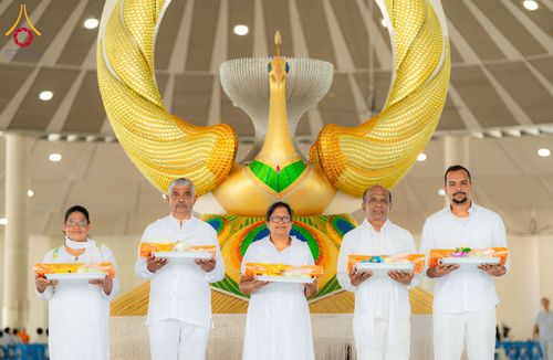 ภาพ No.342419:วันที่ 31 กรกฎาคม พ.ศ. 2569  ต้อนรับคณะแสวงบุญชาวศรีลังกา 31 ท่าน เยี่ยมชมวัดพระธรรมกาย