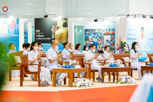 ภาพ No.90835:พิธีบำเพ็ญกุศลสวดพระอภิธรรม  อุบาสกถาวร พรหมถาวร (อุบาสกผู้ปั้นพระ) คืนที่ 4 วันอังคารที่ 17 ตุลาคม พ.ศ. 2566 ณ ห้องแก้วสารพัดนึก 1 สภาธรรมกายสากล วัดพระธรรมกาย จ.ปทุมธานี