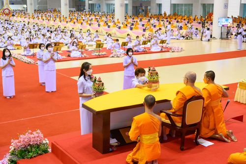 ภาพ No.64080:พิธีมุทิตาสักการะพระมหาเถระและพระเถระ ครั้งที่ 28 ประจำปี พ.ศ. 2565 วันอาทิตย์ที่ 20 พฤศจิกายน พ.ศ. 2565 ณ ห้องแก้วสารพัดนึก 1 สภาธรรมกายสากล วัดพระธรรมกาย