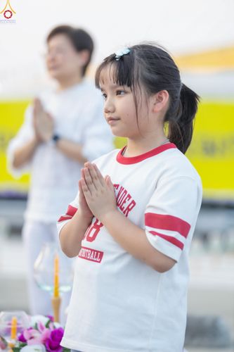 ภาพ No.307787:วันที่ 31 มกราคม พ.ศ. 2569 พิธีจุดประทีปธรรมถวายเป็นพุทธบูชา  และบูชาธรรมมหาปูชนียาจารย์ (ภาพชุดที่ 2) ณ วัดพระธรรมกาย ปทุมธานี ในโครงการธรรมยาตรา กตัญญูบูชา มหาปูชนียาจารย์ พระมงคลเทพมุนี(สด จนฺทสโร) พระผู้ปราบมาร อนุสรณ์สถาน 7 แห่ง ปีที่ 14