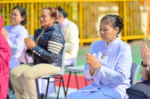 ภาพ No.280773:วันที่ 28 ธันวาคม พ.ศ. 2568 พิธีอุปสมบท โครงการอุปสมบทหมู่ ๘๑ ปี บูชาธรรมหลวงพ่อธัมมชโย ณ สมาคมพุทธ เขตตงช้ง เขตบริหารพิเศษฮ่องกง