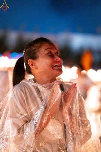 ภาพ No.118410:พิธีจุดประทีปถวายเป็นพุทธบูชา และบูชาธรรมมหาปูชนียาจารย์ พระมงคลเทพมุนี(สด จนฺทสโร) วันที่ 24 มกราคม พ.ศ. 2567 ณ อนุสรณ์สถานบางปลา อ.บางเลน จ.นครปฐม