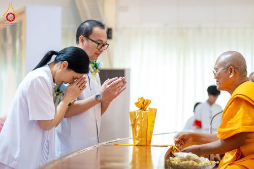 ภาพ No.174788:พิธีทอดกฐินสามัคคี ธรรมอุทยานบ้านแป้ง อำเภอพรหมบุรี จังหวัดสิงห์บุรี ในโครงการกฐินสามัคคีทั่วไทย 30,000 วัด บูชาธรรม 80 ปี หลวงพ่อธัมมชโย โดยคณะศิษยานุศิษย์วัดพระธรรมกาย วันที่ 26 ตุลาคม พ.ศ. 2567