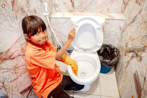 ภาพ No.246388:วันที่ 8-9 กันยายน พ.ศ. 2568 ศูนย์ปฏิบัติธรรมสมุทรปราการ นำทีมจัดอบรมโครงการอบรมคุณธรรม , จริยธรรม ในหัวข้อ การค้นพบศักยภาพในตนเอง เพื่อพัฒนานิสัย ผ่านนวัตกรรมความดีสากล ณ โรงเรียนวัดราษฎ์บูรณะ ต.บางปลา อ.บางพลี จ.สมุทรปราการ