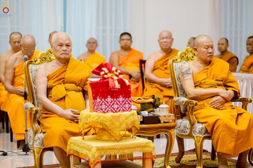 ภาพ No.232937:วันที่ 8  กรกฏาคม พ.ศ. 2568 สัมมนาคณะสงฆ์โซนภาคตะวันตก เพื่อฟื้นฟูพระพุทธศาสนา โครงการทอดกฐิน 30,000 วัดทั่วไทย ประจำปีพุทธศักราช 2568 ณ ศูนย์ปฏิบัติธรรมพระมงคลเทพมุนี อ.สองพี่น้อง จ.สุพรรณบุรี