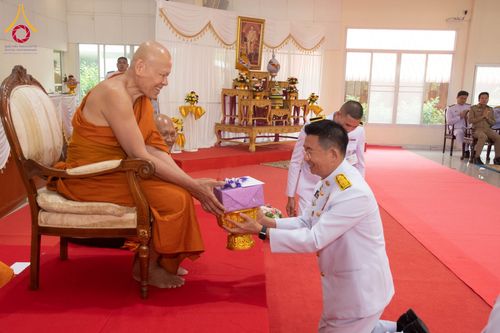 ภาพ No.58555:โครงการบรรพชาสามเณร ภาคฤดูร้อน เฉลิมพระเกียรติพระบาทสมเด็จพระเจ้าอยู่หัว เนื่องในโอกาส พระราชพิธีมหามงคลเฉลิมพระชนมพรรษา 6 รอบ 28 กรกฎาคม พ.ศ. 2567 ระหว่างวันที่ 20 เมษายน ถึง 6 พฤษภาคม 2567 ณ วัดกลางธนรินทร์ (ธรรมอุทยานบ้านแป้ง)