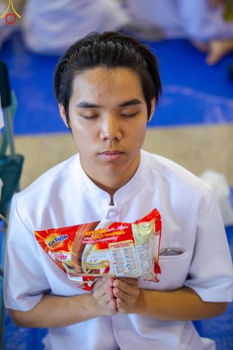 ภาพ No.150992:พิธีตักบาตร ในวันอาทิตย์ต้นเดือน วันที่ 1 กันยายน พ.ศ. 2567 ณ สภาธรรมกายสากล วัดพระธรรมกาย