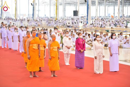 ภาพ No.127063:พิธีมอบใบประกาศเกียรติคุณองค์กรนานาชาติ และหน่วยงานที่ชักชวนคนร่วมโครงการนั่งสมาธิเพื่อสันติภาพโลกมากที่สุด วันอาทิตย์ที่ 1 มีนาคม พ.ศ. 2567 ณ สภาธรรมกายสากล วัดพระธรรมกาย