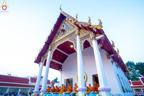 ภาพ No.116033:พิธีตักบาตรพระธรรมยาตรา ณ อนุสรณ์สถานลำดับที่ 4 สถานที่เกิดด้วยกายธรรม วัดโบสถ์(บน) จ.นนทบุรี วันที่ 21 มกราคม พ.ศ. 2567