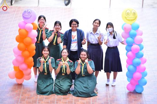 ภาพ No.103964:วันรวมพลังเด็กดี V-star ผู้นำฟื้นฟูศีลธรรมโลก จังหวัดจันทบุรี วันพุธที่ 13 ธันวาคม พ.ศ. 2566 ณ โรงเรียนศรียานุสรณ์จังหวัดจันทบุรี