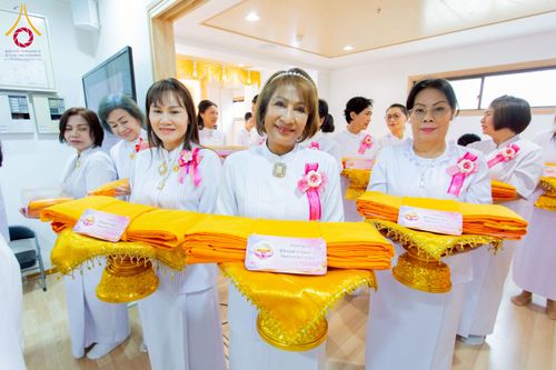 ภาพ No.221282:วันศุกร์ที่ 25 เมษายน พ.ศ. 2568 พิธีอัญเชิญรูปเหมือนพระมงคลเทพมุนี (สด จนฺทสโร) พระผู้ปราบมาร พิธีทอดผ้าป่าสามัคคี 25 ปี พิธีถวายสังฆทาน 15 วัด แด่เจ้าอาวาสภาคพื้นเอเชีย และแอฟริกา ในวาระครบ 25 ปี วัดพระธรรมกายโอซาก้า ประเทศญี่ปุ่น