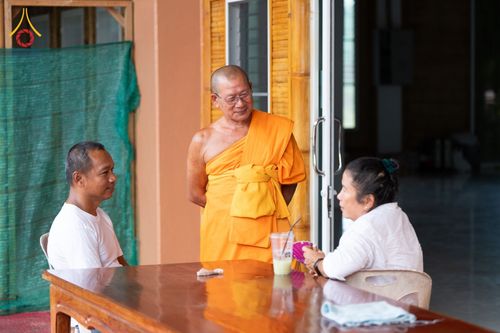 ภาพ No.149658:ศูนย์ปฏิบัติธรรมอรัญประเทศ จังหวัดสระแก้ว จัดโครงการอบรม อุบาสก อุบาสิกาแก้ว ตัวแทนทอดกฐินทั่วไทย 30,000 วัด วันที่ 23-25 สิงหาคม พ.ศ. 2567