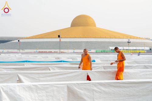 ภาพ No.217730:วันที่ 10-14 เมษายน พ.ศ. 2568 เจ้าหน้าที่อาสาสมัคร เตรียมงานวันคุ้มครองโลก ชุดที่ 2 วัดพระธรรมกาย จ.ปทุมธานี