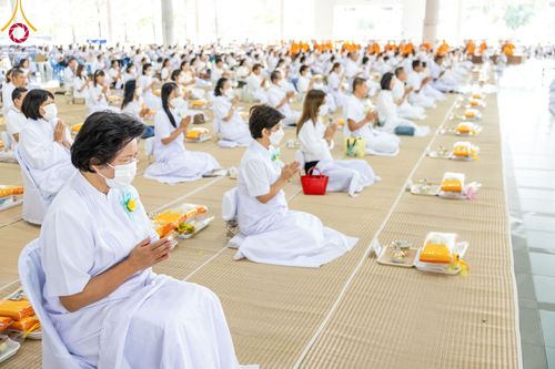 ภาพ No.100142:พิธีบุพเปตพลี  ครั้งที่ 143 วันที่ 27 พฤศจิกายน พ.ศ. 2566 วันพระ ขึ้น 15 ค่ำ เดือน 12 ณ หอฉันคุณยายอาจารย์ฯ วัดพระธรรมกาย