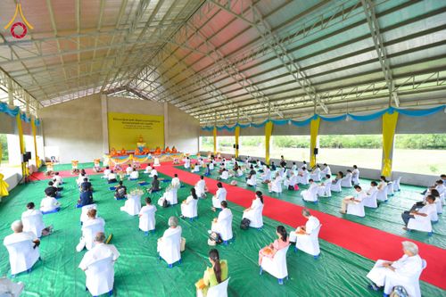 ภาพ No.164730:พิธีทอดกฐิน ณ ธุดงคสถานเขาย้อย เพชรบุรี สร้างอาคารปฏิบัติธรรม พระมงคลเทพมุนี(สด จนฺทสโร) ตำบลสระพัง อำเภอเขาย้อย จังหวัดเพชรบุรี วันอาทิตย์ ที่ 20 ตุลาคม พ.ศ. 2567