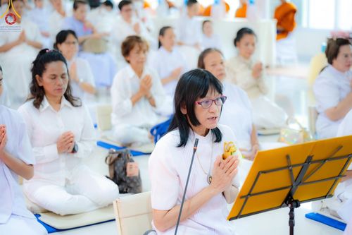 ภาพ No.142358:พิธีทอดผ้าป่าเพื่องานพระพุทธศาสนา , พิธีเจริญพระพุทธมนต์ , พิธีถวายสังฆทานแด่คณะสงฆ์ น้อมบูชาธรรม 80 ปี หลวงพ่อธัมมชโย และครบรอบ 12 ปี ธรรมอุทยานบ้านแป้ง อำเภอพรหมบุรี จังหวัดสิงห์บุรี ในวันเสาร์ที่ 22 มิถุนายน พ.ศ. 2567