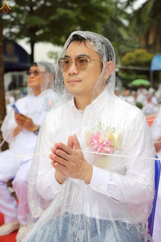 ภาพ No.234068:วันอาทิตย์ที่ 20 กรกฎาคม พ.ศ.2568 พิธีทอดผ้าป่า และพิธีตอกเสาเข็มต้นแรก สร้างอาคารปฏิบัติธรรมพระมงคลเทพมุนี ณ ศูนย์ปฏิบัติธรรมสุราษฏร์ธานี