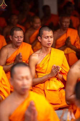 ภาพ No.201564:พิธีจุดประทีปถวายเป็นพุทธบูชา และบูชาธรรมมหาปูชนียาจารย์ ณ อาคารธรรมยาตรา กตัญญูบูชามหาปูชนียาจารย์ ตรงข้ามวัดปากน้ำภาษีเจริญ จ.กรุงเทพมหานคร ในโครงการธรรมยาตรา กตัญญูบูชา มหาปูชนียาจารย์ พระมงคลเทพมุนี(สด จนฺทสโร) พระผู้ปราบมาร อนุสรณ์สถาน 7 แห่ง