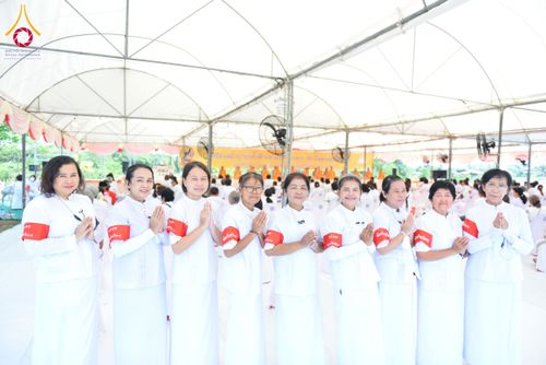 ภาพ No.131505:พิธีทอดผ้าป่ายกค้ำฟ้ามหามงคล อาคาร 80 ปี หลวงพ่อธัมมชโย ณ ศูนย์ปฏิบัติธรรมวิหารแดง ต.เจริญธรรม อ.วิหารแดง จ.สระบุรี วันที่ 17 มีนาคม พ.ศ. 2567