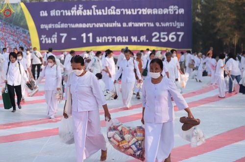 ภาพ No.110842:V.9 กล้าเก่ง การเตรียมงาน เก็บงาน การรับบุญของเจ้าหน้าที่หน่วยงานต่างๆ เพื่อโครงการธรรมยาตรา กตัญญูบูชามหาปูชนียาจารย์ พระมงคลเทพมุนี (สด จนฺทสโร) พระผู้ปราบมาร อนุสรณ์สถาน 7 แห่ง ปีที่ 12 ระหว่างวันที่ 2 - 31 มกราคม พ.ศ.2567