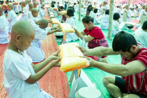 ภาพ No.62995:Photo Story  มหัศจรรย์วัดดงดินแดง Episode 2 โครงการบรรพชาอุปสมบทหมู่ ฟื้นฟูพระพุทธศาสนาทั่วไทย ณ วัดดงดินแดง อ.อมก๋อย จ.เชียงใหม่ วันที่ 3 เมษายน พ.ศ. 2567