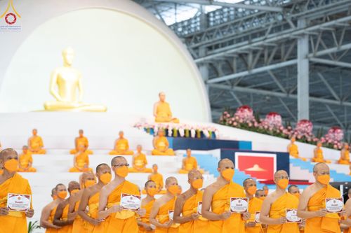 ภาพ No.102792:พิธีรับมอบต้นสมบัติจักรพรรดิ เพื่องานเผยแผ่พระพุทธศาสนาวิชชาธรรมกายไปทั่วโลก แด่ศูนย์ส่งเสริมศีลธรรมทั่วโลก 224 แห่ง วันอาทิตย์ที่ 17 ธันวาคม พ.ศ. 2566 ณ สภาธรรมกายสากล วัดพระธรรมกาย