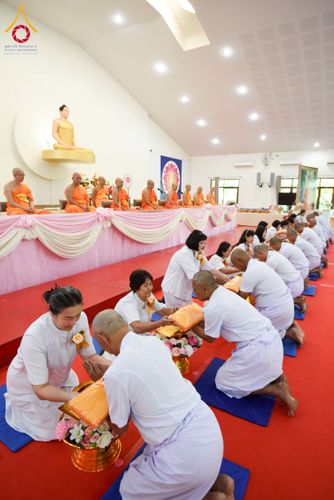 ภาพ No.278089:วันเสาร์ที่ 6 ธันวาคม พ.ศ. 2568 พิธีเวียนประทักษิณ ขอขมามอบผ้าไตร บรรพชาอุปสมบทหมู่ธรรมทายาท จำนวน 53 รูป โครงการอุปสมบทหมู่ รุ่นบูชาธรรมมหาปูชนียาจารย์ ประจำปี 2568 จังหวัดสระบุรี