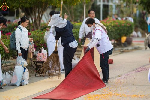 ภาพ No.113399:V.12 พลังหมู่ การเตรียมงาน เก็บงาน การรับบุญของเจ้าหน้าที่หน่วยงานต่างๆ เพื่อโครงการธรรมยาตรา ปีที่ 12 ระหว่างวันที่ 2 - 31 มกราคม พ.ศ. 2567