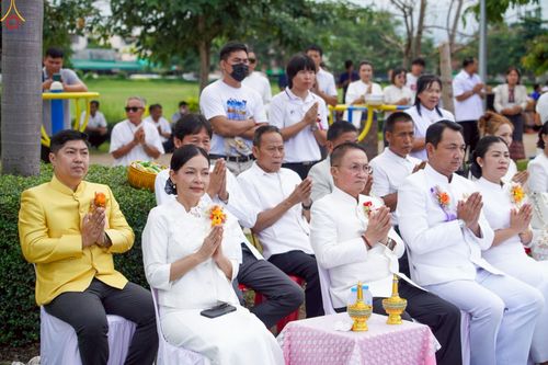 ภาพ No.229844:วันพฤหัสบดีที่ 26 มิถุนายน พ.ศ. 2568 พิธีตักบาตรพระ 1,165 รูป ฉลองก่อตั้งเมืองวานรนิวาส ครบรอบ 164 ปี ณ ถนนวานรนิวาส-อากาศอำนวย อ.วานรนิวาส จ.สกลนคร