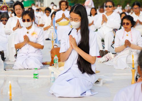 ภาพ No.129338:พิธีประดิษฐานพระบรมสารีริกธาตุ ณ มหารัตนะเจดีย์สิริปทุมสวรรค์ ศูนย์ปฏิบัติธรรมภาคใต้ อ.บางกล่ำ จ.สงขลา วันที่ 10 มีนาคม พ.ศ.2567