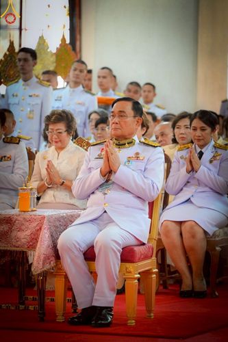 ภาพ No.214765:พิธีต้อนรับสัญญาบัตร พัดยศ พระราชวิเทศวชิรเวที (บัณฑิต วรปญฺโญ) เจ้าอาวาสวัดพระธรรมกายสกอตแลนด์ สหราชอาณาจักร ผู้ช่วยเจ้าอาวาสวัดพระธรรมกาย ณ อุโบสถพระไตรปิฏก วัดพระธรรมกาย