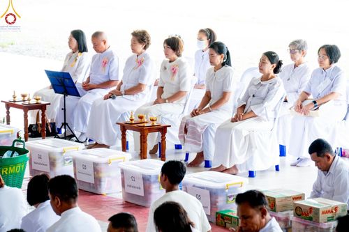 ภาพ No.142143:พิธีถวายสังฆทานแด่คณะสงฆ์ 323 วัด ปีที่ 20 ครั้งที่ 170 , พิธีมอบกองทุนหนุนแรงใจช่วยครูใต้ ปีที่ 17 ครั้งที่ 135 และพิธีทำบุญอุทิศส่วนกุศลให้ผู้วายชนม์ วันเสาร์ที่ 22 มิถุนายน พ.ศ.2567 ณ ศูนย์ปฏิบัติธรรมภาคใต้ อ.บางกล่ำ จ.สงขลา