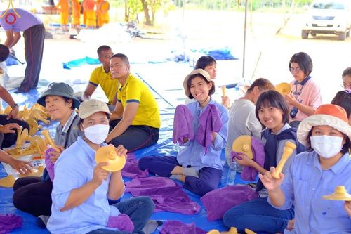 ภาพ No.127444:V.31 ทุ่มเทเพื่อบางกล่ำ การเตรียมงานของเจ้าหน้าที่หน่วยงานต่างๆ  เพื่องานธรรมยาตราอัญเชิญพระบรมสารีริกธาตุ ประดิษฐาน ณ มหารัตนเจดีย์สิริปทุมสวรรค์ (เจดีย์อริยพุทธะ 5 พระองค์) ณ ศูนย์ปฏิบัติธรรมภาคใต้ อ.บางกล่ำ จ.สงขลา ระหว่างวันที่ 9-10 มีนาคม พ.ศ. 2567