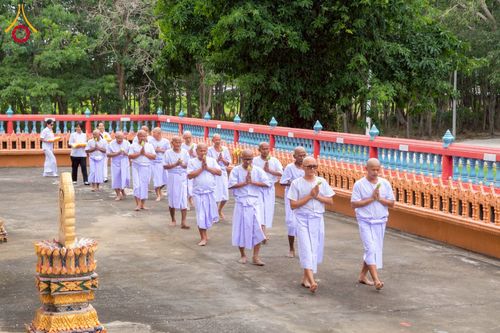 ภาพ No.276360:วันศุกร์ที่ 5 ธันวาคม 2568 (วันพ่อแห่งชาติ) พิธีบรรพชาอุปสมบทหมู่ธรรมทายาท จำนวน 14 รูป โครงการบรรพชาอุปสมบทหมู่ รุ่นบูชาธรรมมหาปูชนียาจารย์ ประจำปี 2568  ณ ศูนย์อบรมเยาวชนบางปะหัน จังหวัดพระนครศรีอยุธยา