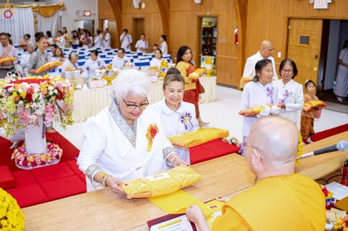 ภาพ No.262736:วันที่ 19 ตุลาคม พ.ศ. 2568 กฐินบรมจักรพรรดิ สมปรารถนา ณ วัดพระธรรมกายมินเนโซต้า ประเทศสหรัฐอเมริกา 